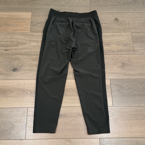 ATHLETA Mountain Olive Brooklyn Mid Rise Ankle Travel Leisure Pants Bottoms 8 - Picture 3 of 10